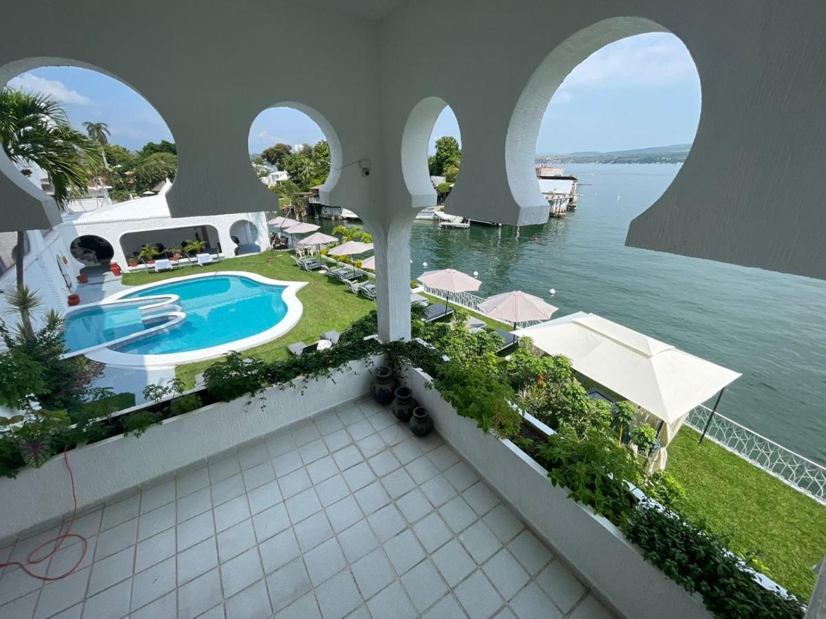 Marina Palace Teques เตคิวสควิซเทนโก ภายนอก รูปภาพ