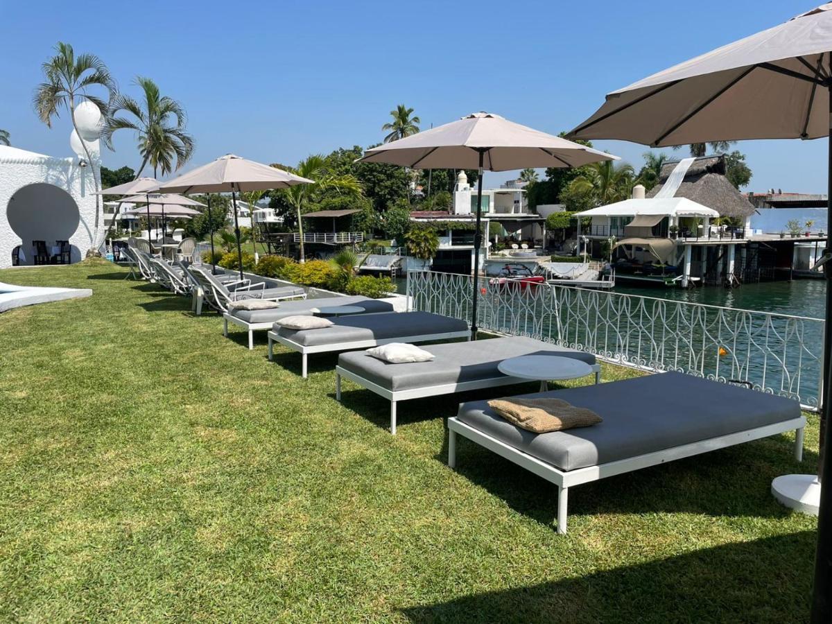 Marina Palace Teques เตคิวสควิซเทนโก ภายนอก รูปภาพ